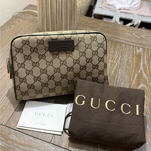 Gucci Original GG Canvas Waist belt bag Small.